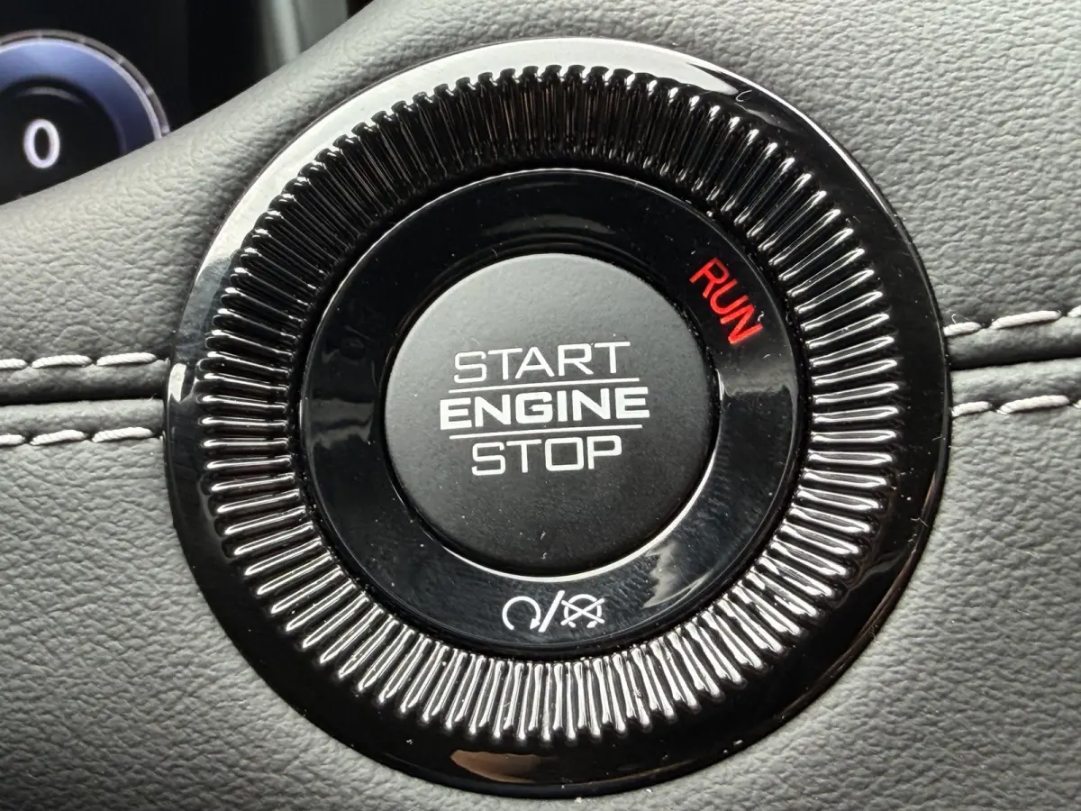 1.5T e-Hybrid Summit (Leder incl verwarming/koeling/geheugen - Elektrische Klep - Adaptieve Cruise Controle - LED - Keyless Entry - 360gr Camera - Navigatie - Apple Carplay)