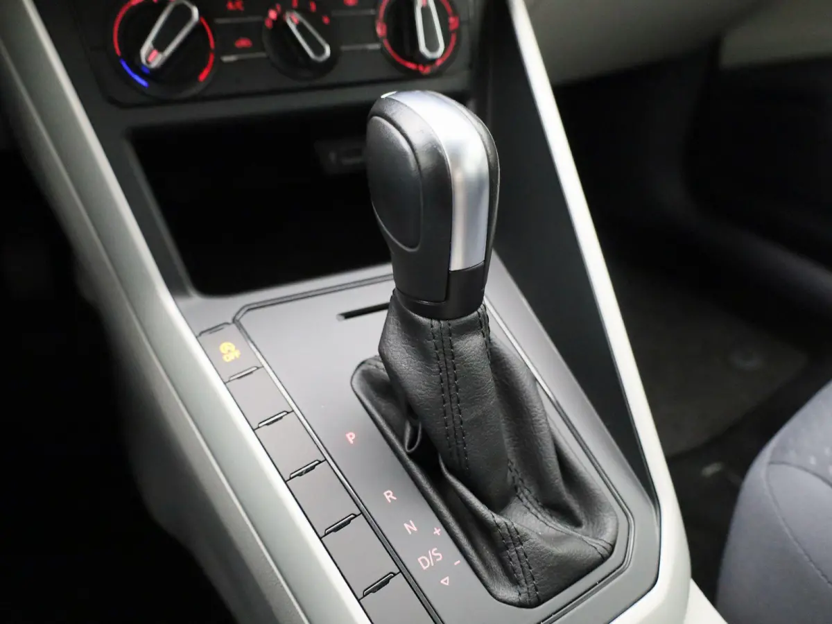 1.0 TSI Comfortline | 95 PK | Interieur Pack | Apple Carplay / Android Auto | Airco | Navigatie