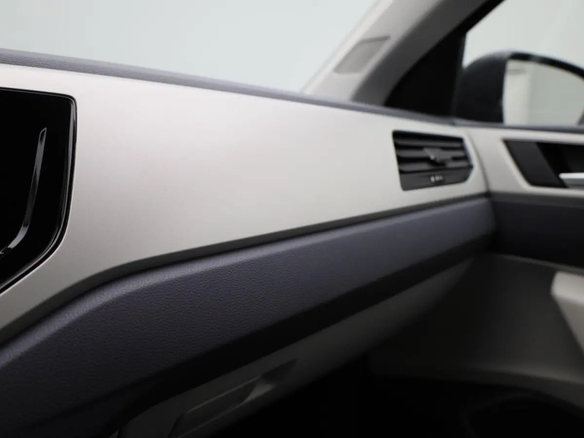 1.0 TSI Comfortline | 95 PK | Interieur Pack | Apple Carplay / Android Auto | Airco | Navigatie