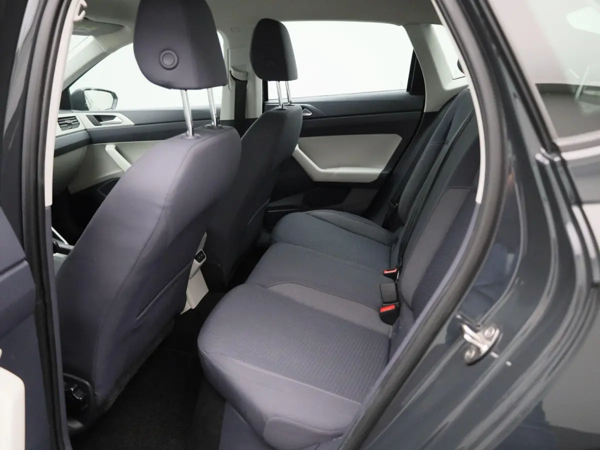1.0 TSI Comfortline | 95 PK | Interieur Pack | Apple Carplay / Android Auto | Airco | Navigatie