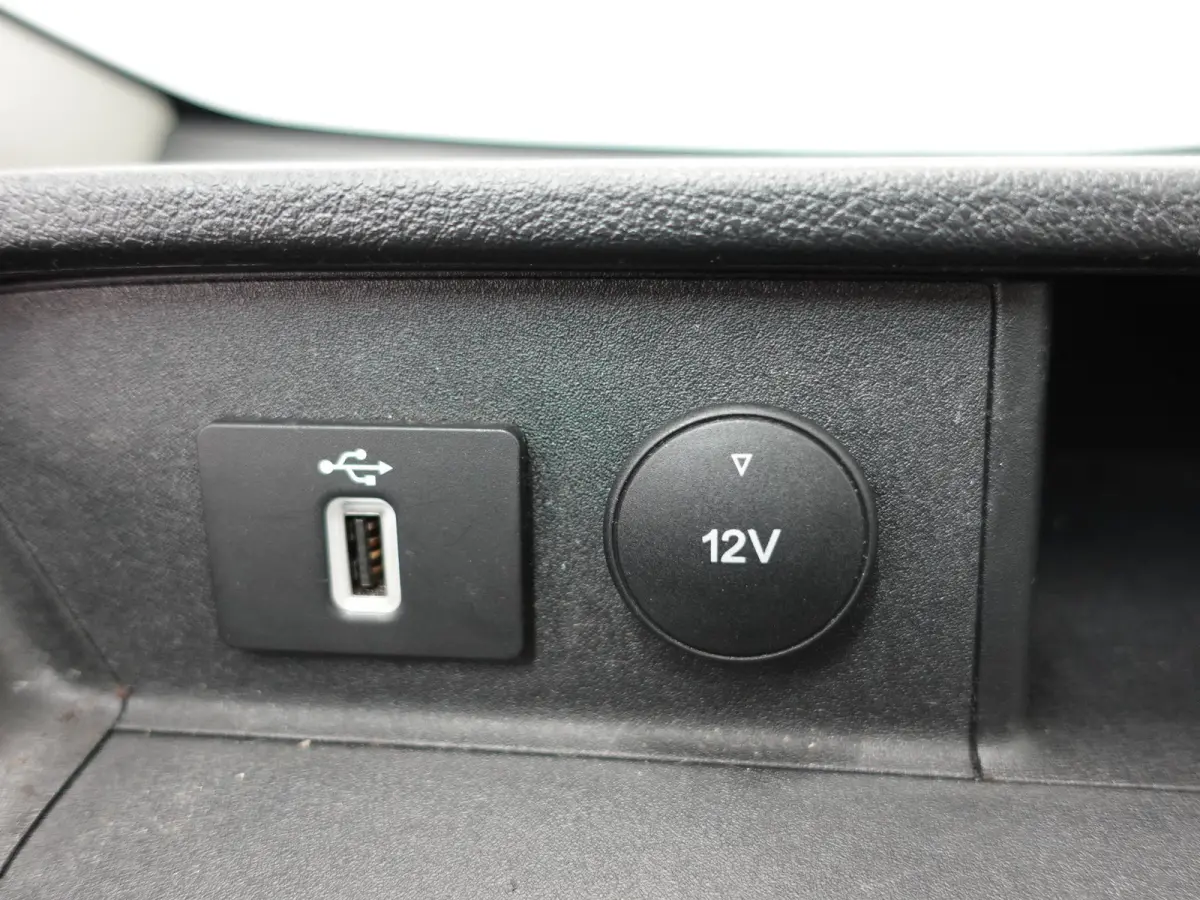 130pk Automaat L2H1 Trend Navigatie Cruise control Camera Parkeersensoren Trekhaak Airco