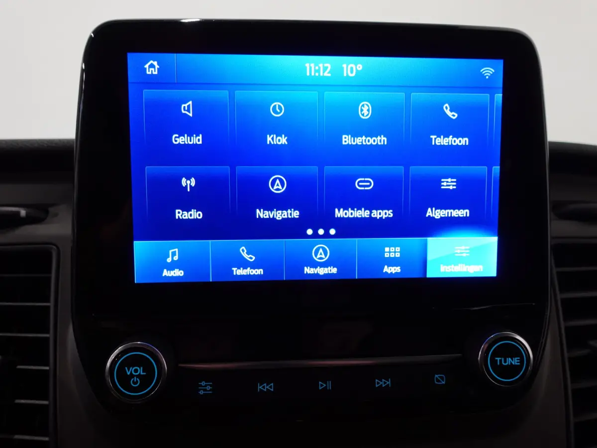 130pk Automaat L2H1 Trend Navigatie Cruise control Camera Parkeersensoren Trekhaak Airco