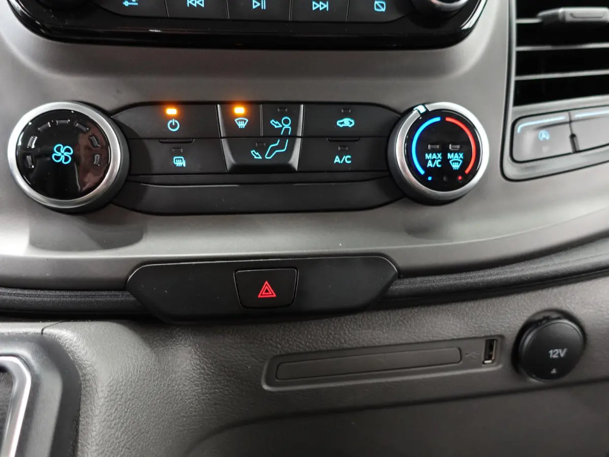 130pk Automaat L2H1 Trend Navigatie Cruise control Camera Parkeersensoren Trekhaak Airco
