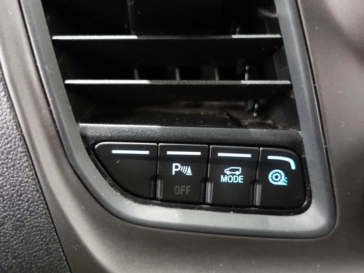 130pk Automaat L2H1 Trend Navigatie Cruise control Camera Parkeersensoren Trekhaak Airco