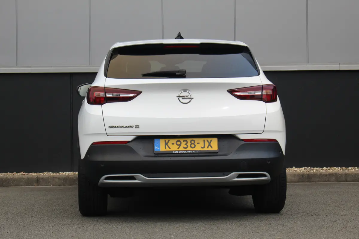 1.2 Turbo Elegance | 360 Camera | AGR-stoel | CarPlay | Climate & Cruise C. | PDC V&A | Half leder | LED | 360 Camera | AGR-stoel | CarPlay | Climate & Cruise C. | PDC V&A | Half leder | LED