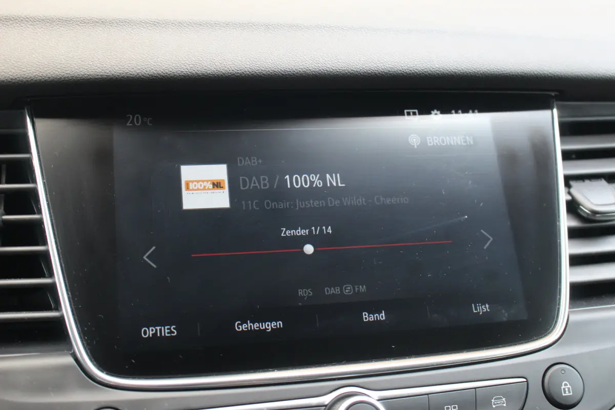 1.2 Turbo Elegance | 360 Camera | AGR-stoel | CarPlay | Climate & Cruise C. | PDC V&A | Half leder | LED | 360 Camera | AGR-stoel | CarPlay | Climate & Cruise C. | PDC V&A | Half leder | LED