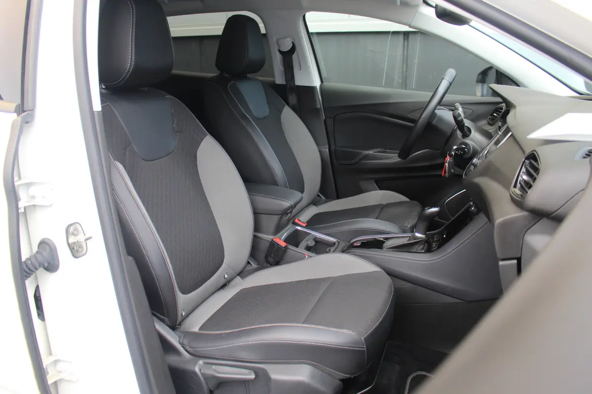 1.2 Turbo Elegance | 360 Camera | AGR-stoel | CarPlay | Climate & Cruise C. | PDC V&A | Half leder | LED | 360 Camera | AGR-stoel | CarPlay | Climate & Cruise C. | PDC V&A | Half leder | LED