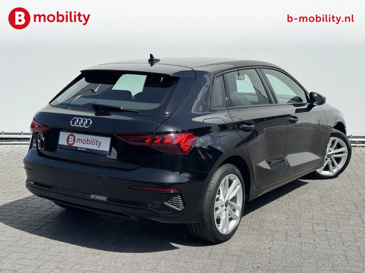 30 TFSI Advanced edition Digitaal Dashboard Apple CarPlay | Adaptieve Cruise Control | Stoelverwarming | Sportstoelen | DAB