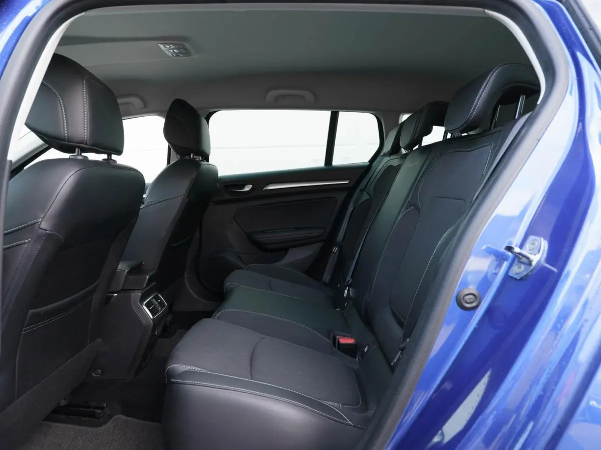 1.3 TCe 140pk Techno | Half leder | Groot scherm | Carplay | Trekhaak