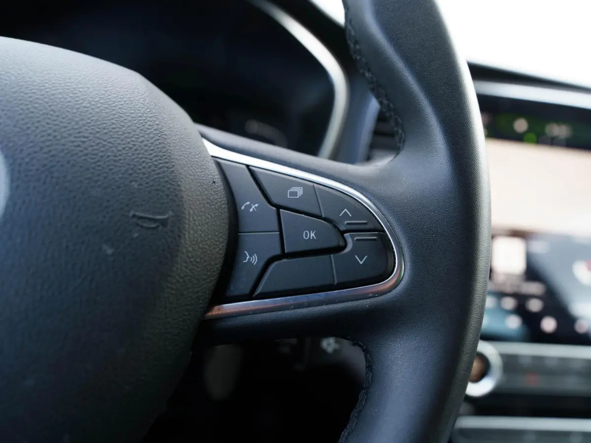 1.3 TCe 140pk Techno | Half leder | Groot scherm | Carplay | Trekhaak
