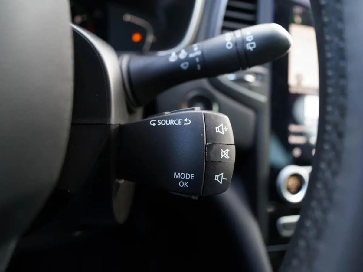1.3 TCe 140pk Techno | Half leder | Groot scherm | Carplay | Trekhaak