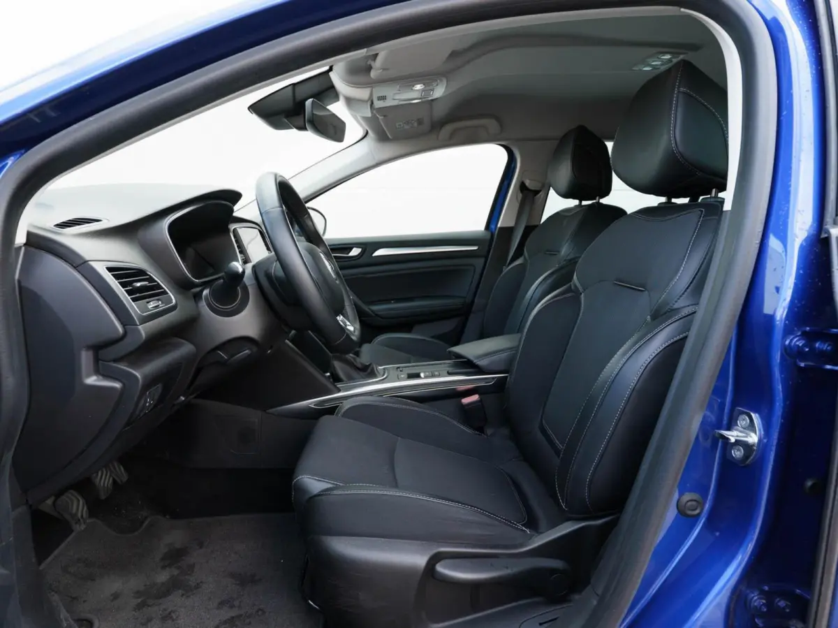 1.3 TCe 140pk Techno | Half leder | Groot scherm | Carplay | Trekhaak