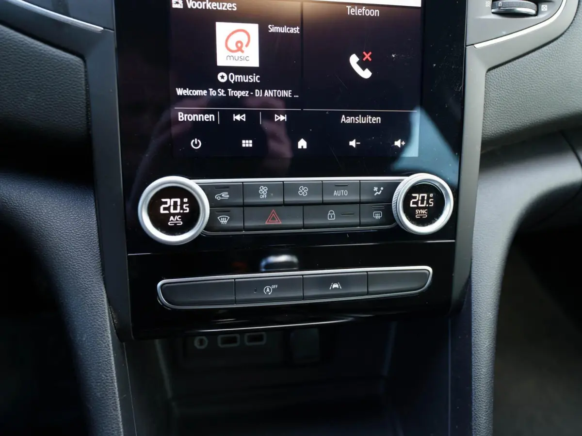 1.3 TCe 140pk Techno | Half leder | Groot scherm | Carplay | Trekhaak