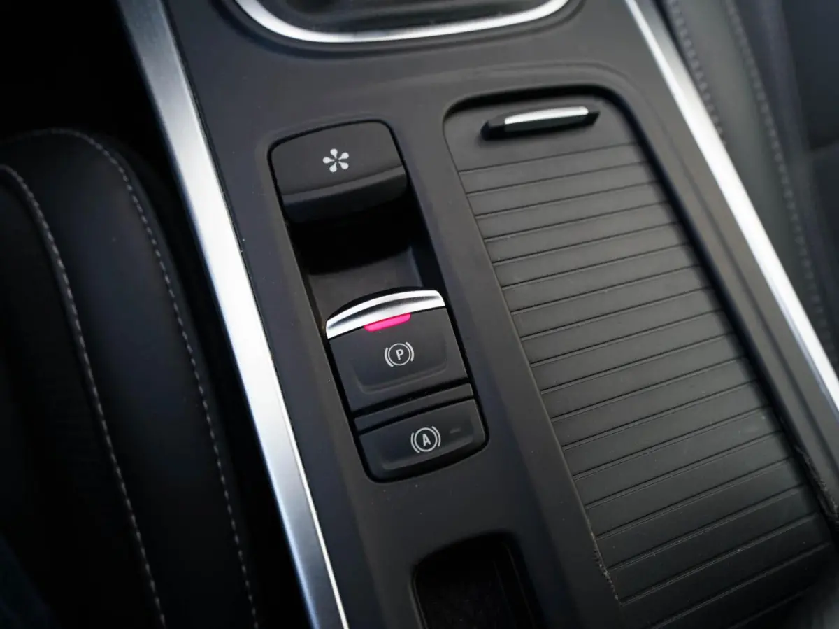 1.3 TCe 140pk Techno | Half leder | Groot scherm | Carplay | Trekhaak