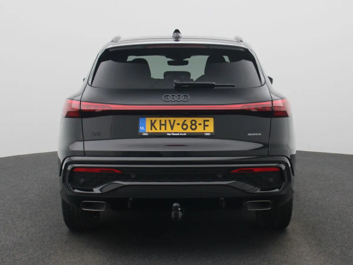 2.0 TFSI e-hybrid quattro S edition Competition 367 PK | S-line | 360 Camera | Trekhaak | Adaptive cruise control | Keyless | MMI bijrijdersdisplay | Apple Carplay | Android Auto | Lichtmeta