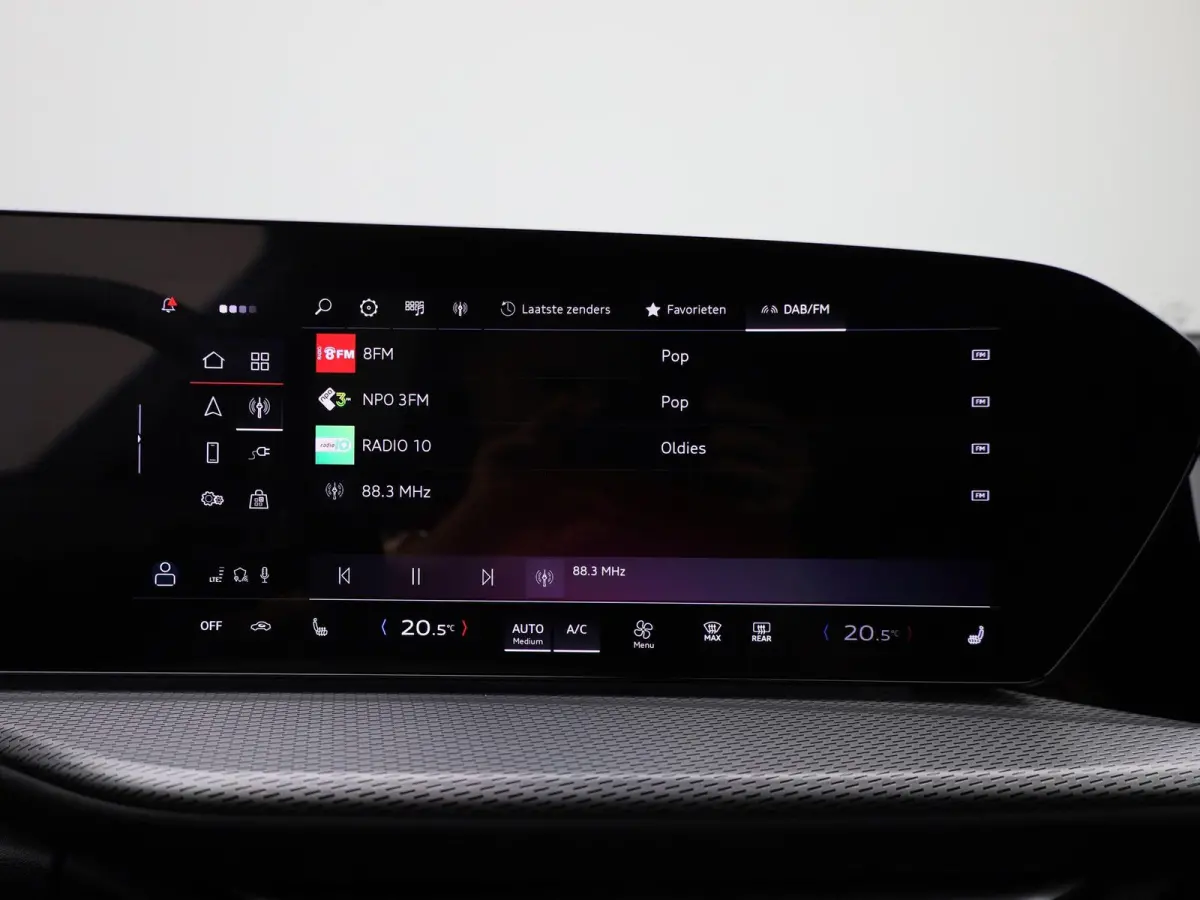 2.0 TFSI e-hybrid quattro S edition Competition 367 PK | S-line | 360 Camera | Trekhaak | Adaptive cruise control | Keyless | MMI bijrijdersdisplay | Apple Carplay | Android Auto | Lichtmeta