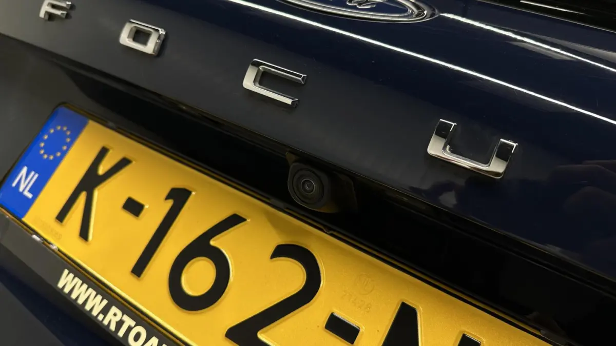 1.0 EcoBoost Hybrid Trend Edition Business CAMERA NAVI CARPLAY LM.
