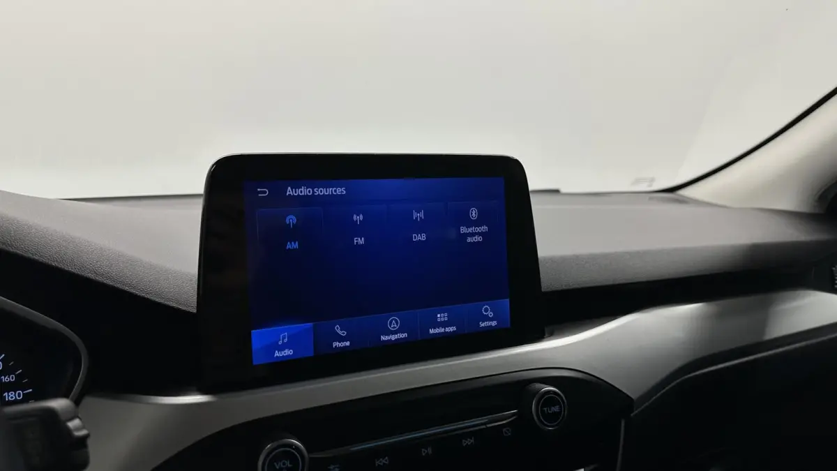 1.0 EcoBoost Hybrid Trend Edition Business CAMERA NAVI CARPLAY LM.