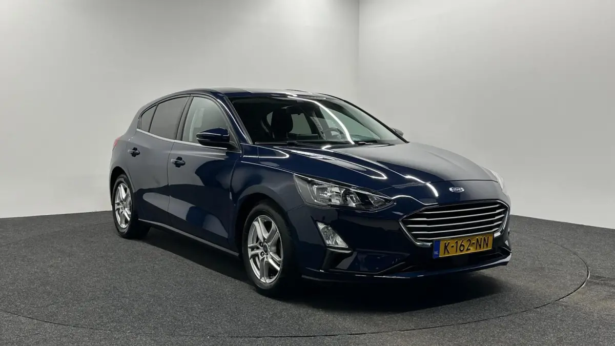 1.0 EcoBoost Hybrid Trend Edition Business CAMERA NAVI CARPLAY LM.