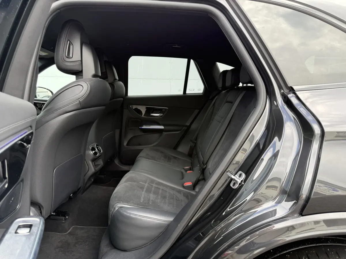4MATIC AMG Line | Trekhaak | Distronic | CarPlay | Camera | 19 inch