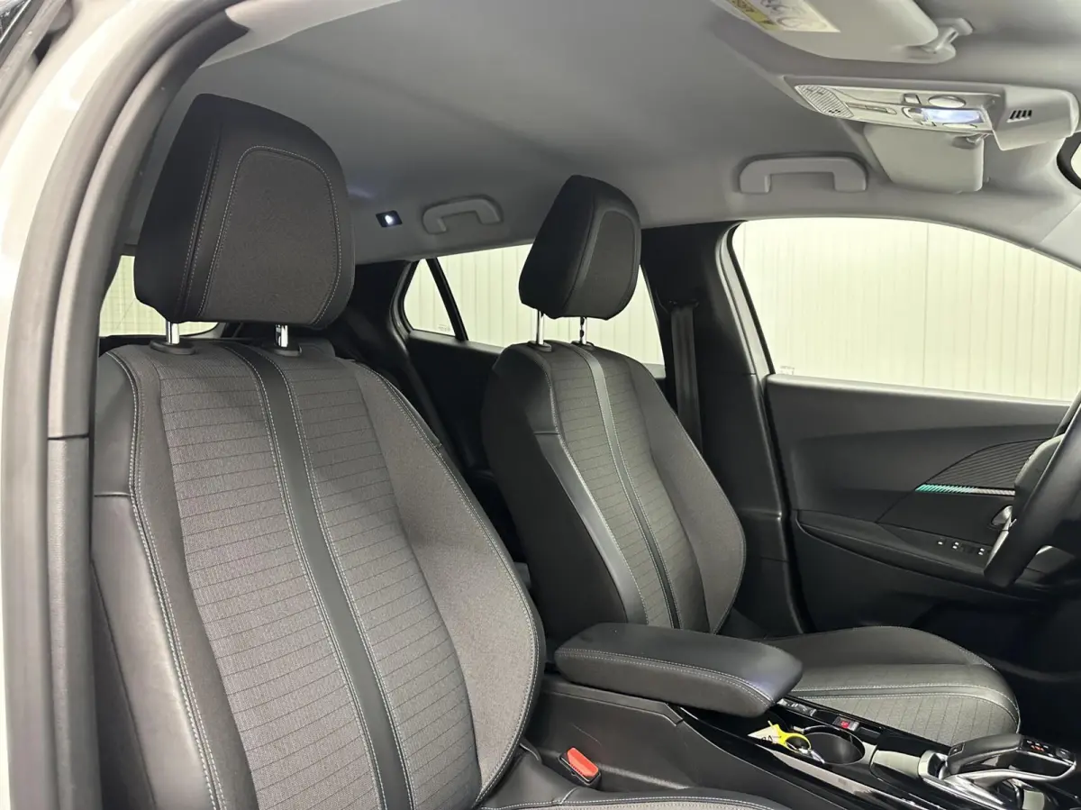 1.2 PureTech Allure Pack AUTOMAAT CAMERA ECC CRUISE LM NAVI CARPLAY.