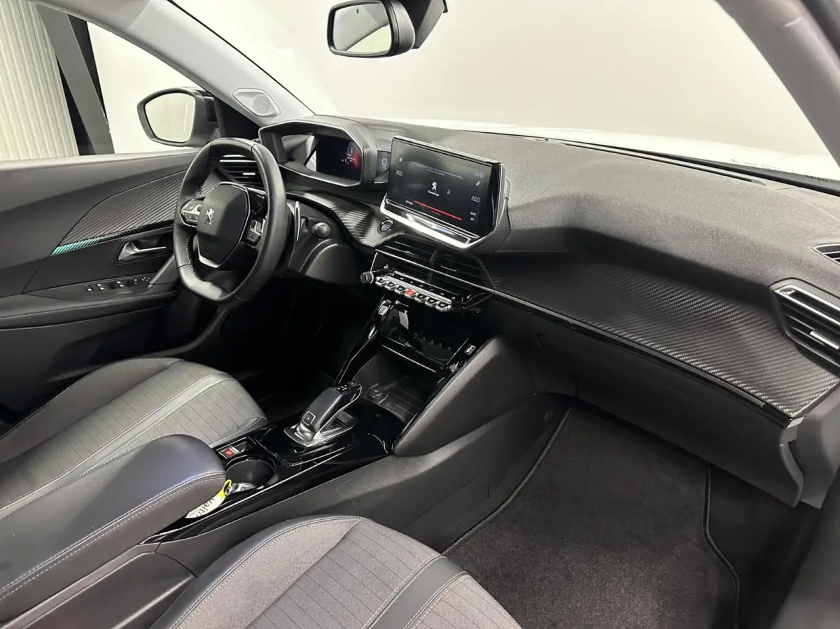 1.2 PureTech Allure Pack AUTOMAAT CAMERA ECC CRUISE LM NAVI CARPLAY.
