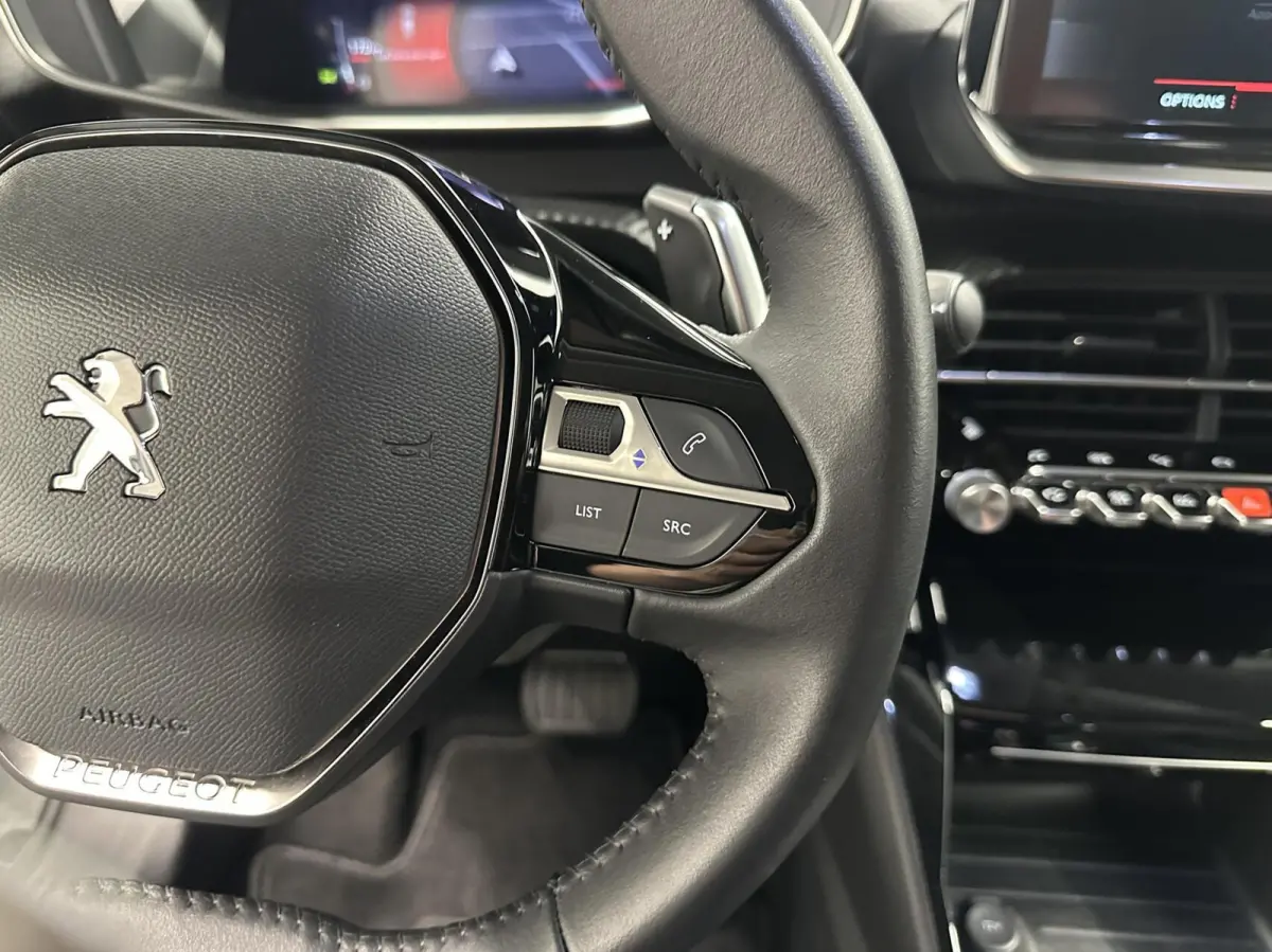 1.2 PureTech Allure Pack AUTOMAAT CAMERA ECC CRUISE LM NAVI CARPLAY.