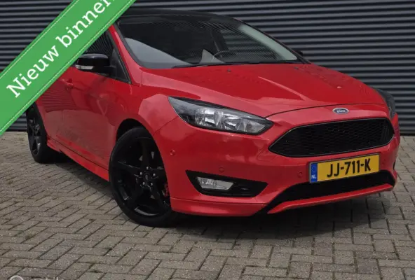 1.5 Red Edition ST LINE / PDC / NAP