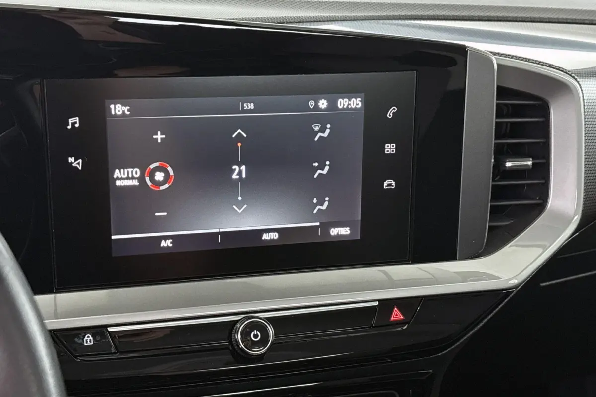 Elegance 50-kWh 11kw bl. Achteruitrijcamera Apple Carplay SOH 100%