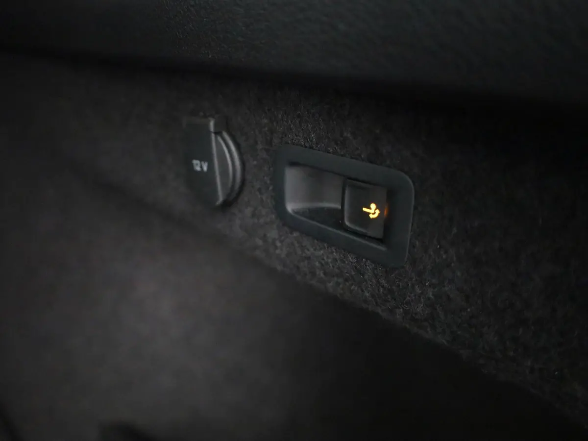 1.4 TSI DSG GTE Business | PANORAMADAK | TREKHAAK | STOELVERWARMING | LEDER | CLIMATE CONTROL | CAMERA | ADAPTIEF CRUISECONTROL |