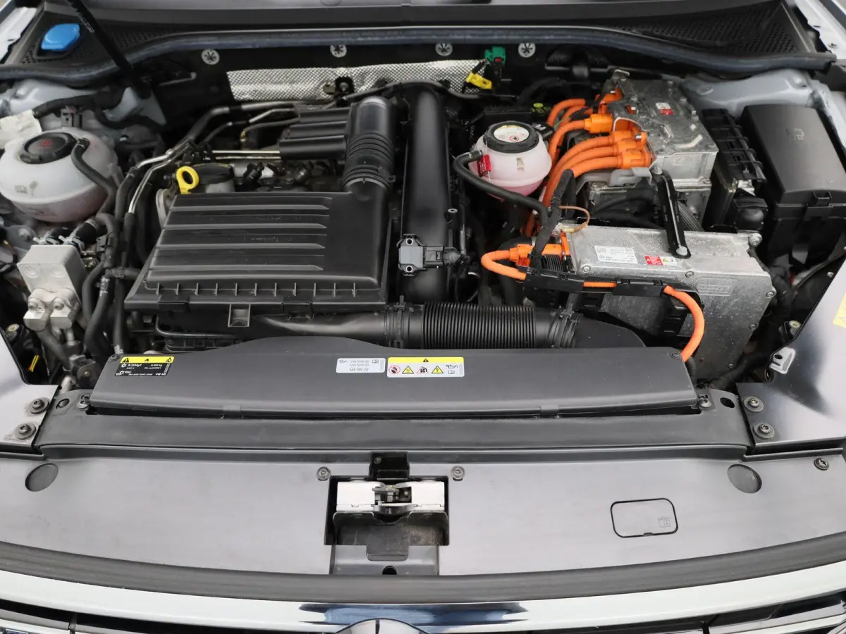 1.4 TSI DSG GTE Business | PANORAMADAK | TREKHAAK | STOELVERWARMING | LEDER | CLIMATE CONTROL | CAMERA | ADAPTIEF CRUISECONTROL |