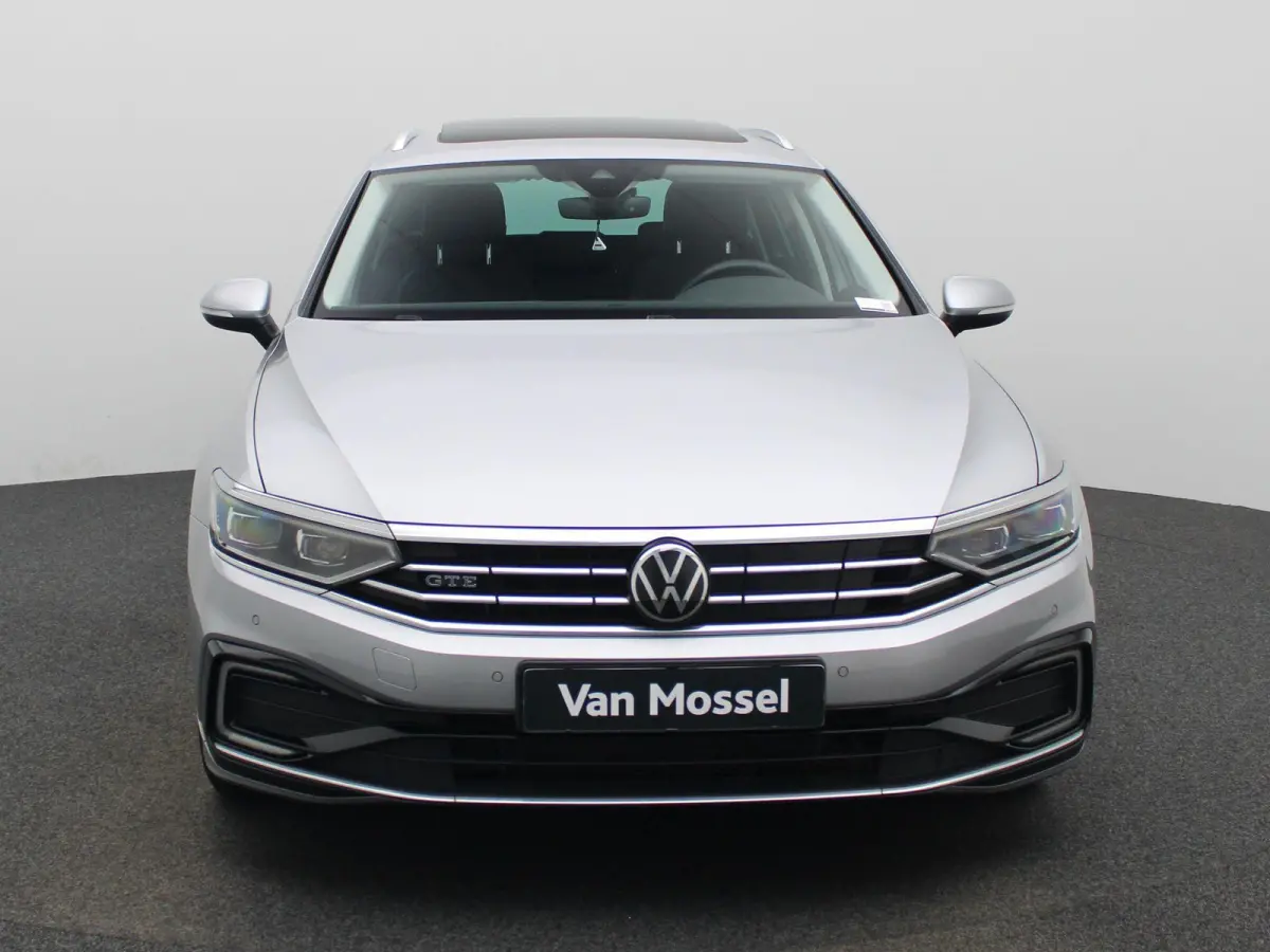 1.4 TSI DSG GTE Business | PANORAMADAK | TREKHAAK | STOELVERWARMING | LEDER | CLIMATE CONTROL | CAMERA | ADAPTIEF CRUISECONTROL |