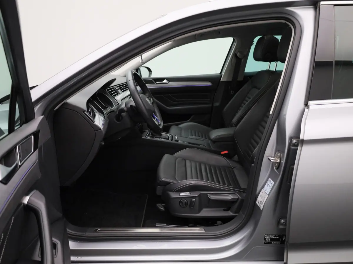 1.4 TSI DSG GTE Business | PANORAMADAK | TREKHAAK | STOELVERWARMING | LEDER | CLIMATE CONTROL | CAMERA | ADAPTIEF CRUISECONTROL |