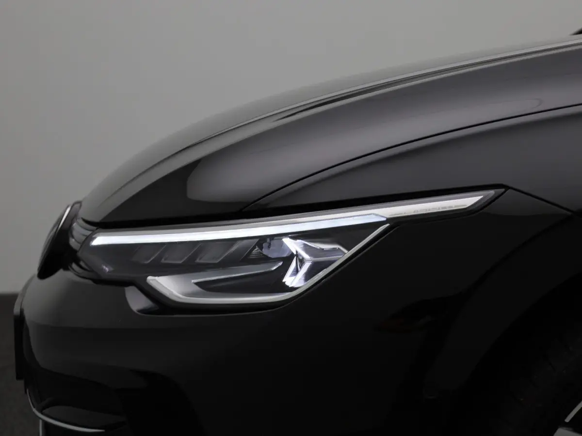 1.5 eHybrid Style Edition 204 PK| Origineel Nederlands | 1e Eigenaar | Navigatie | LED Matrix | Stoelverwarming | Stuurwielverwarming | Achteruitrijcamera