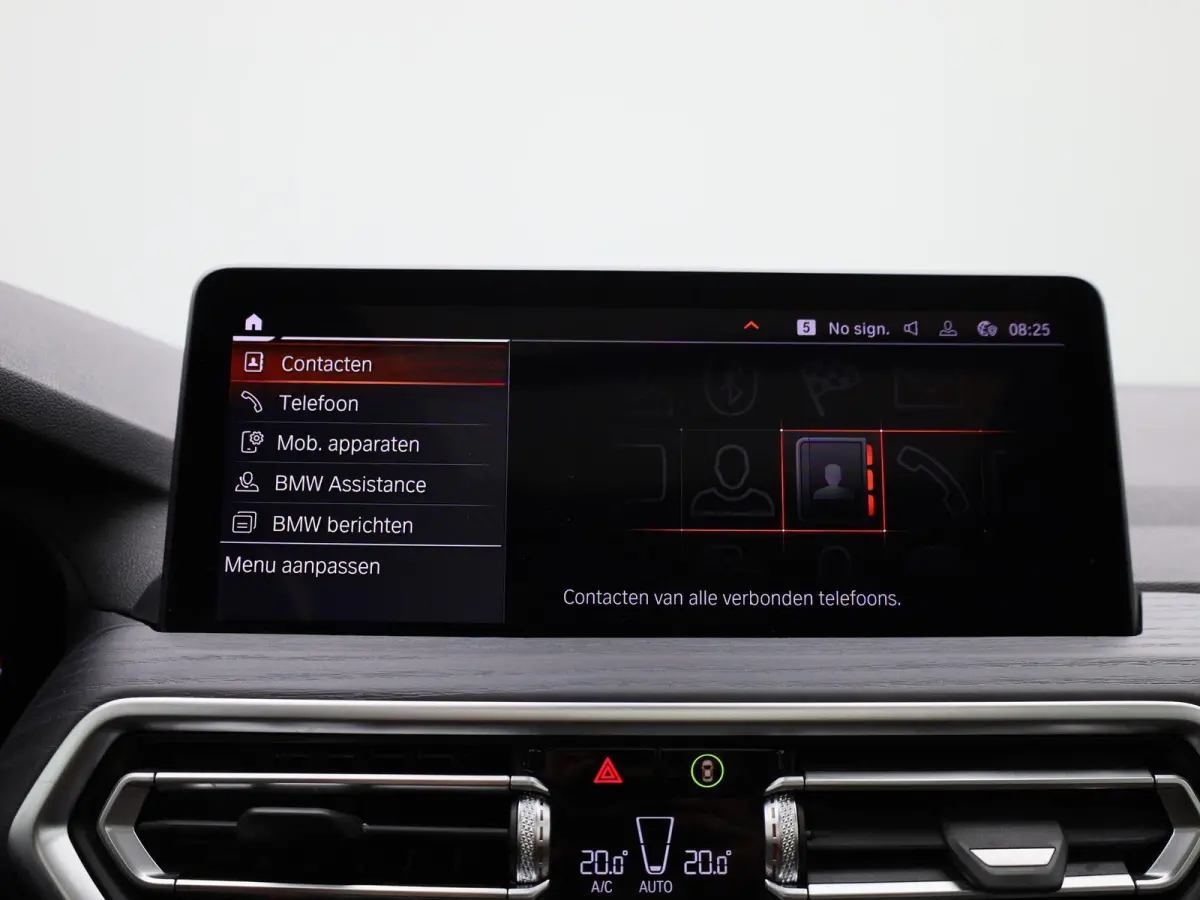xDrive20i High Executive | TREKHAAK | LEER | PANORAMADAK | 360 CAMERA | STOELVERWARMING | NAVIGATIE
