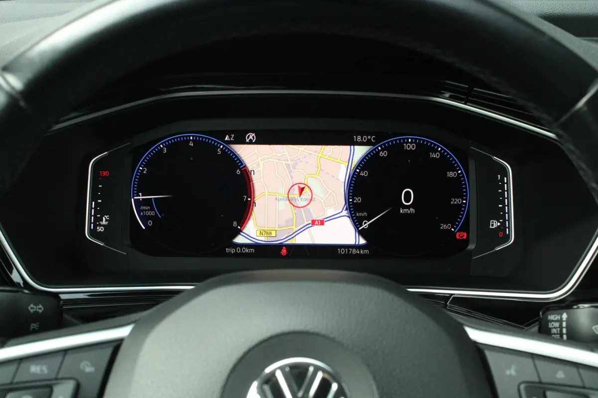 1.0 TSI 115pk Style Hand-6 | Trekhaak | Allseason Banden | Dodehoek Sensor