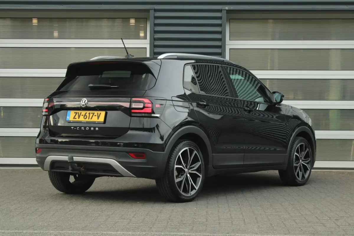 1.0 TSI 115pk Style Hand-6 | Trekhaak | Allseason Banden | Dodehoek Sensor