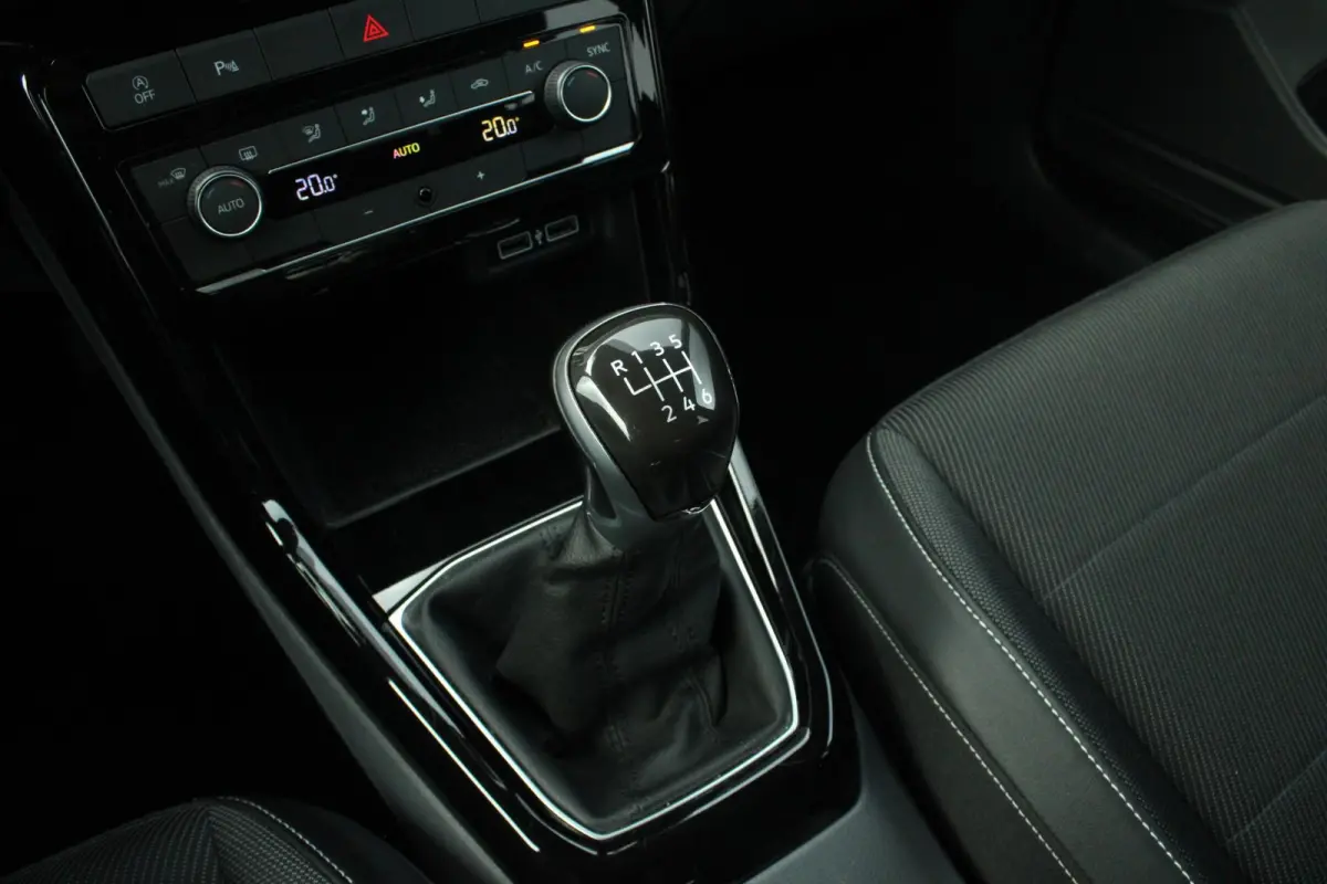 1.0 TSI 115pk Style Hand-6 | Trekhaak | Allseason Banden | Dodehoek Sensor