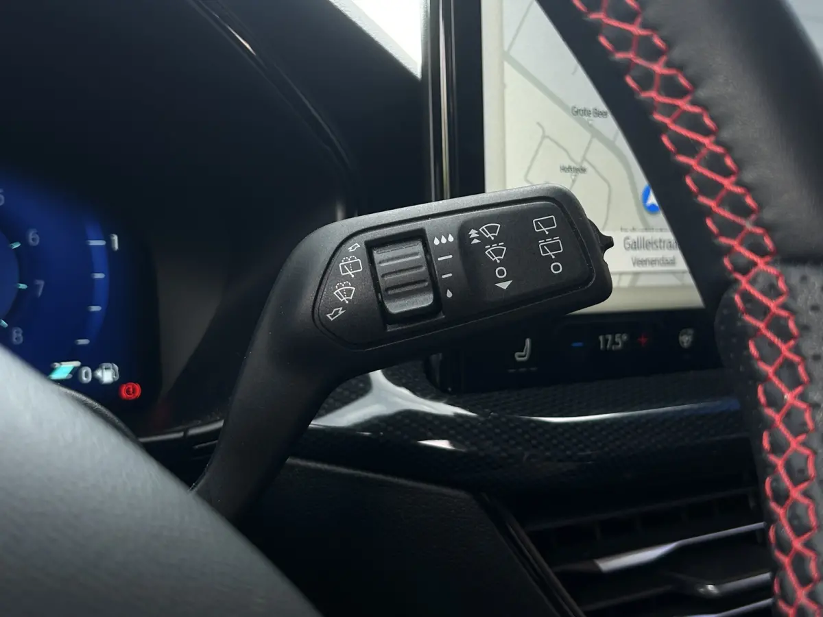 1.0 Hybrid ST Line X | Pano | Adap. Cruise | B&O Audio | BLIS | 18 inch