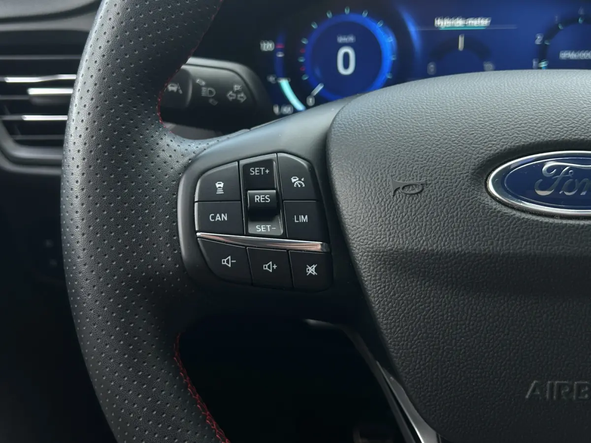 1.0 Hybrid ST Line X | Pano | Adap. Cruise | B&O Audio | BLIS | 18 inch