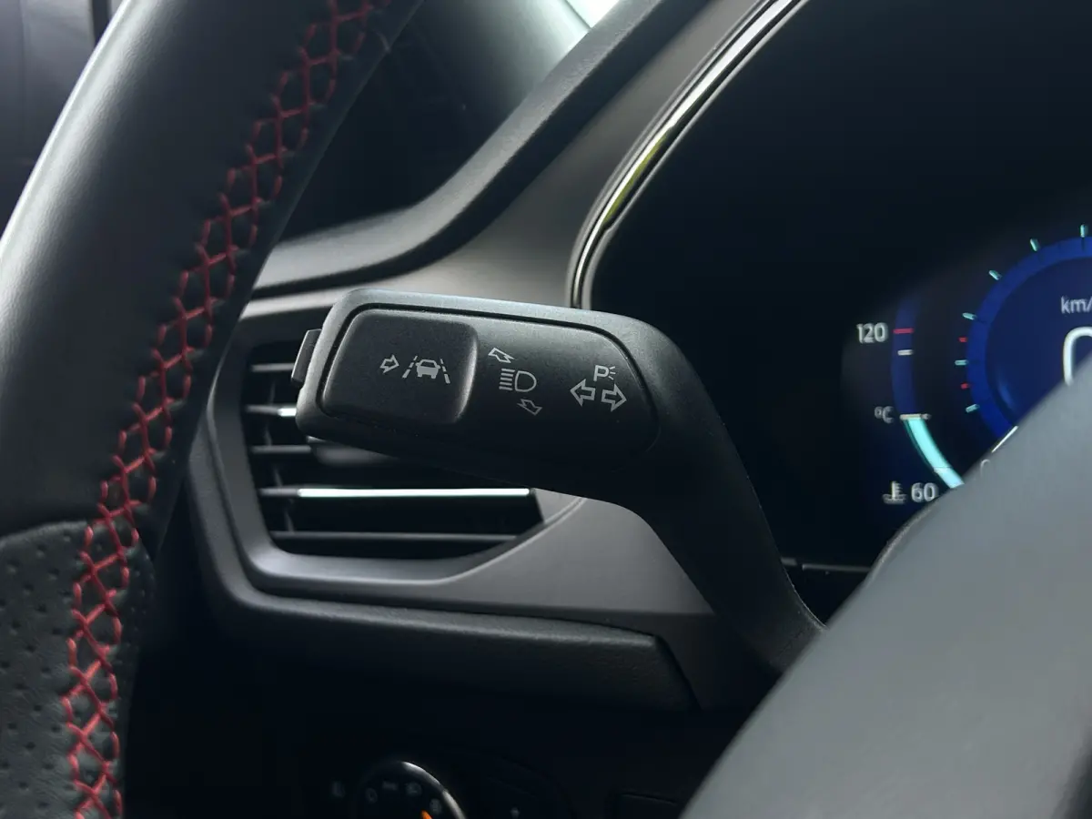 1.0 Hybrid ST Line X | Pano | Adap. Cruise | B&O Audio | BLIS | 18 inch