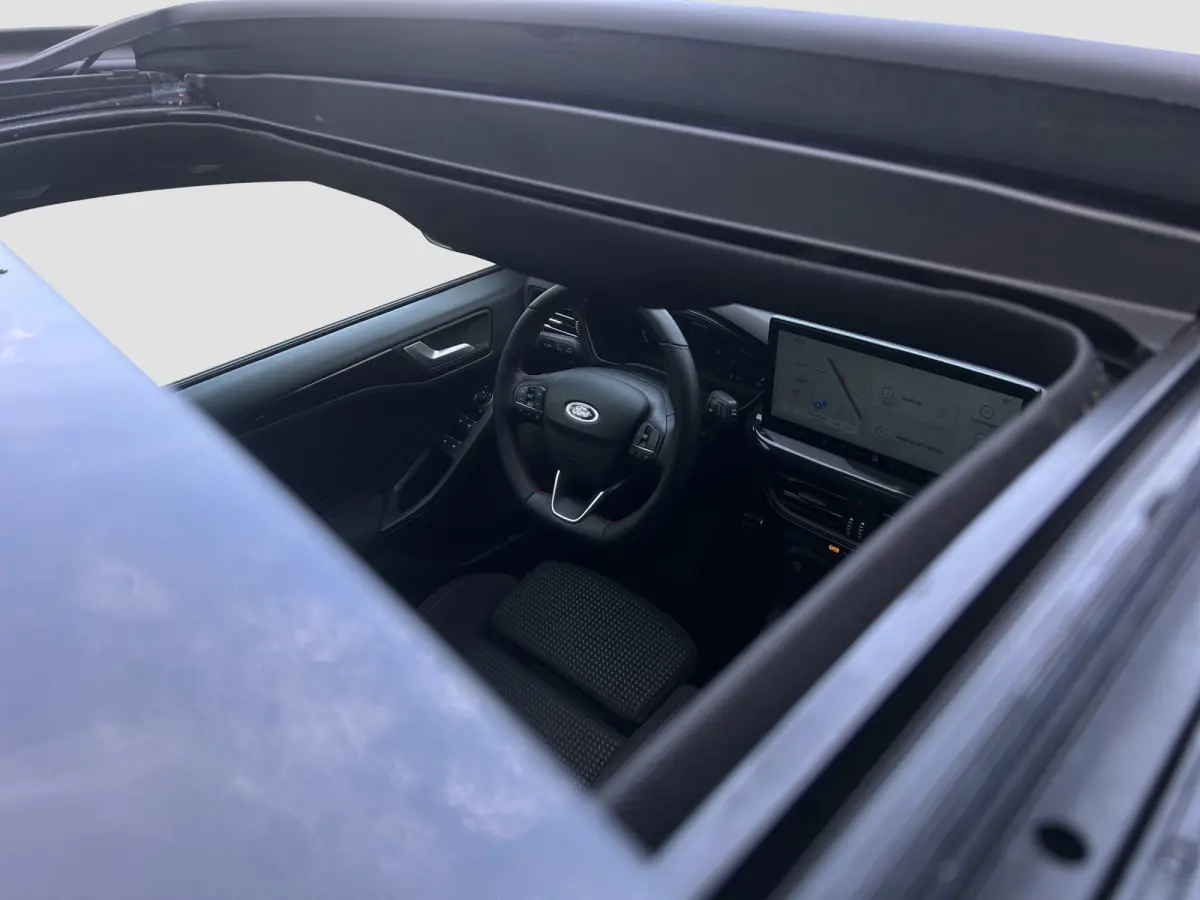 1.0 Hybrid ST Line X | Pano | Adap. Cruise | B&O Audio | BLIS | 18 inch