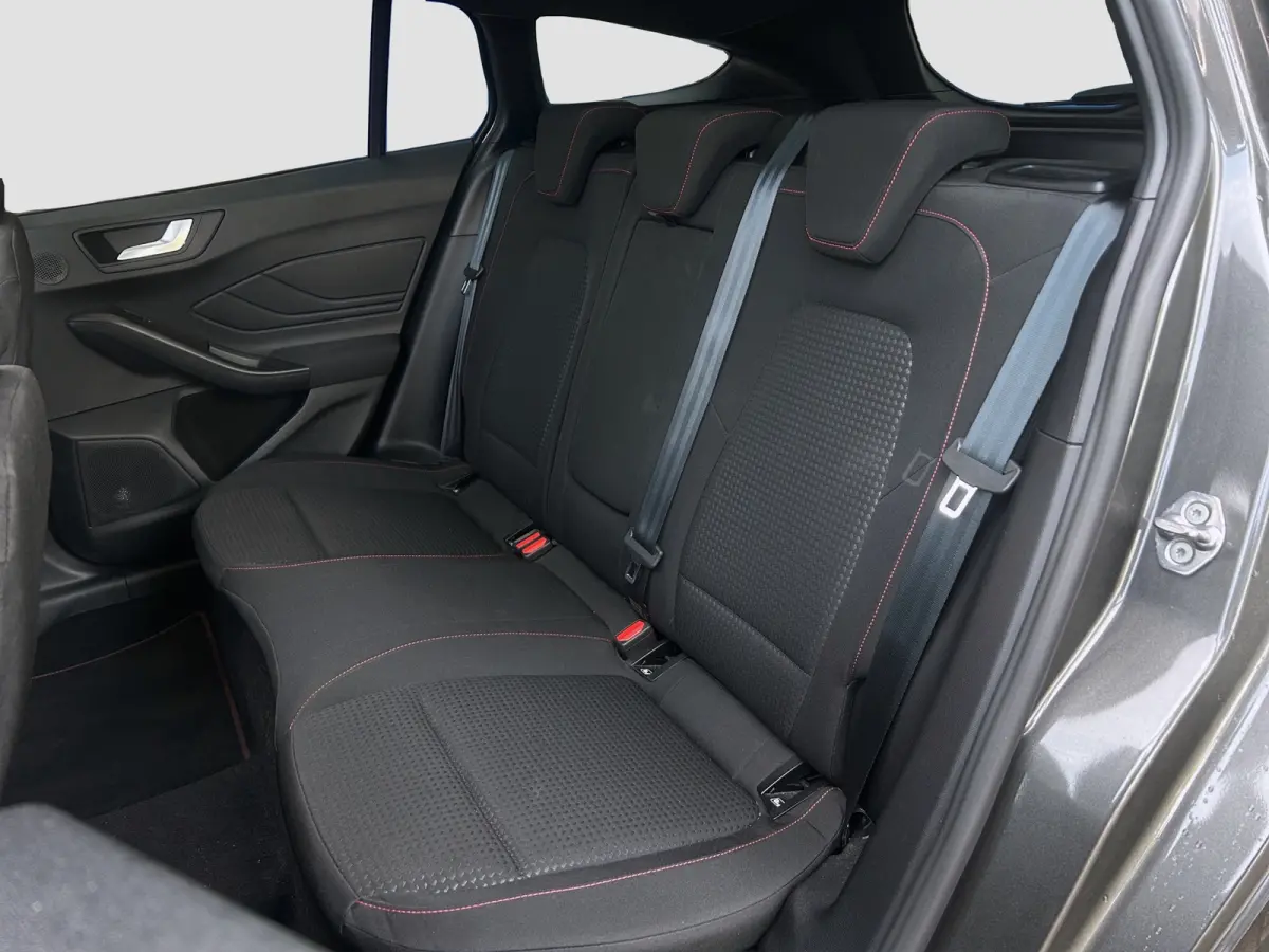 1.0 Hybrid ST Line X | Pano | Adap. Cruise | B&O Audio | BLIS | 18 inch