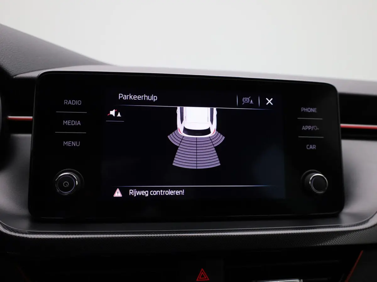 1.0 TSI Sport Business | CLIMATE CONTROL | CRUISE CONTROL | PARKEERSENSOREN | LMV |