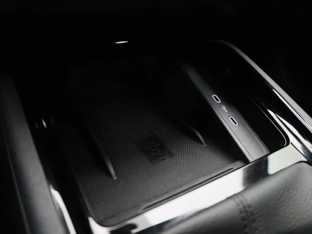 1.0 TSI Sport Business | CLIMATE CONTROL | CRUISE CONTROL | PARKEERSENSOREN | LMV |
