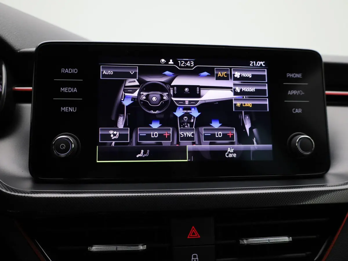 1.0 TSI Sport Business | CLIMATE CONTROL | CRUISE CONTROL | PARKEERSENSOREN | LMV |