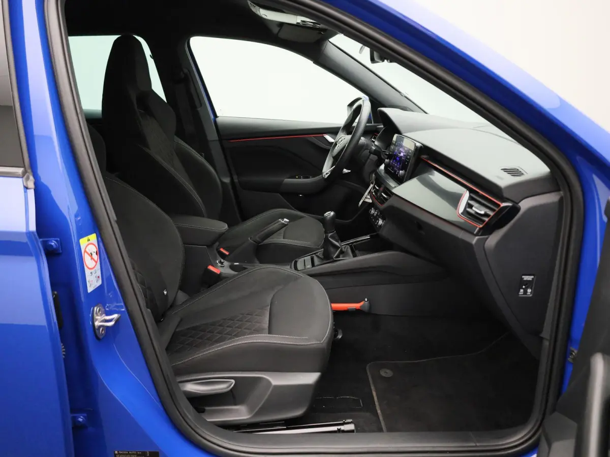 1.0 TSI Sport Business | CLIMATE CONTROL | CRUISE CONTROL | PARKEERSENSOREN | LMV |