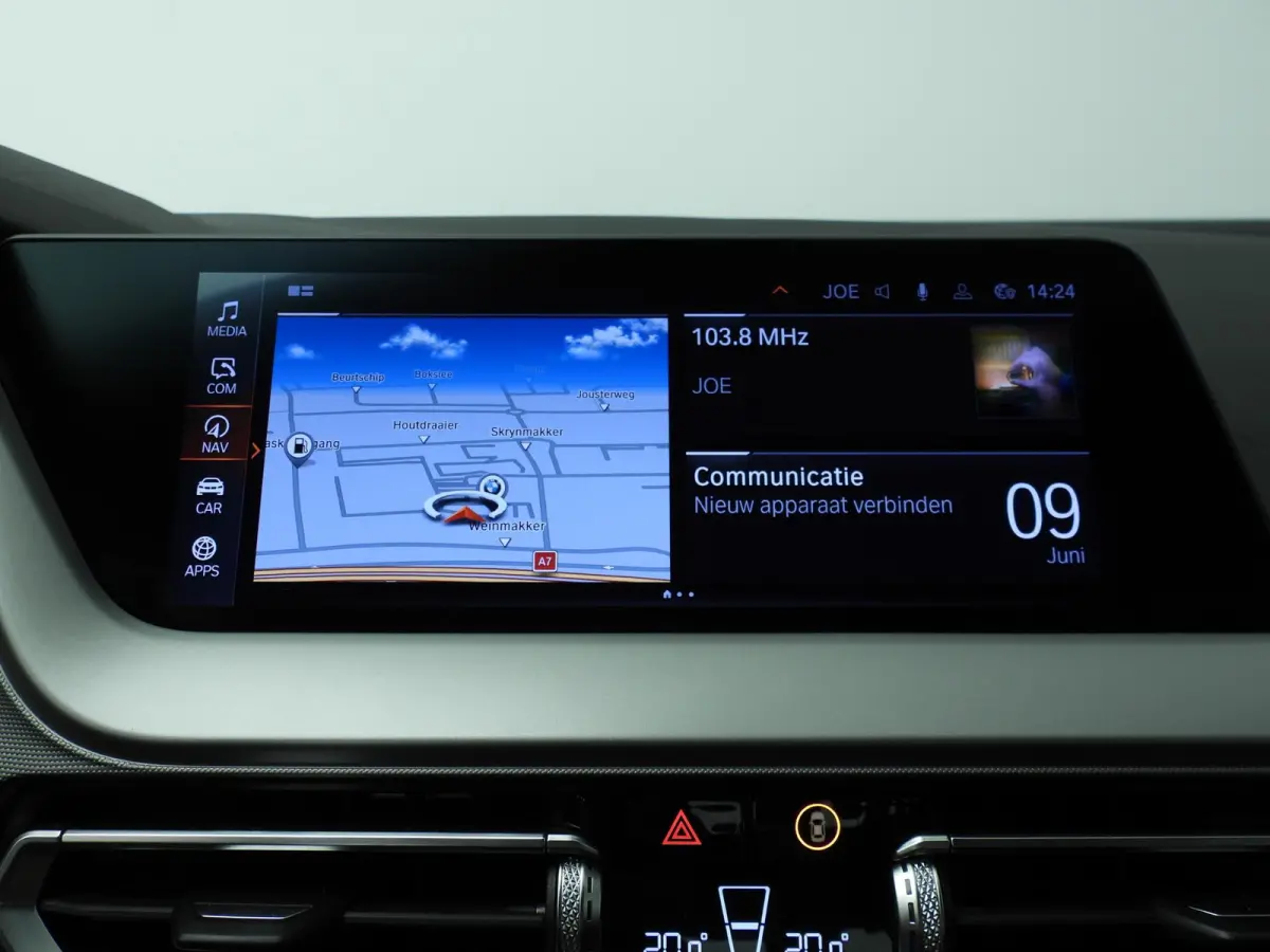 220i | LED | Navigatie | Sportstoelen | Clima | PDC | DAB | Alu 17 inch
