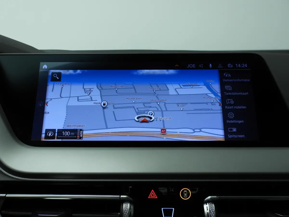 220i | LED | Navigatie | Sportstoelen | Clima | PDC | DAB | Alu 17 inch