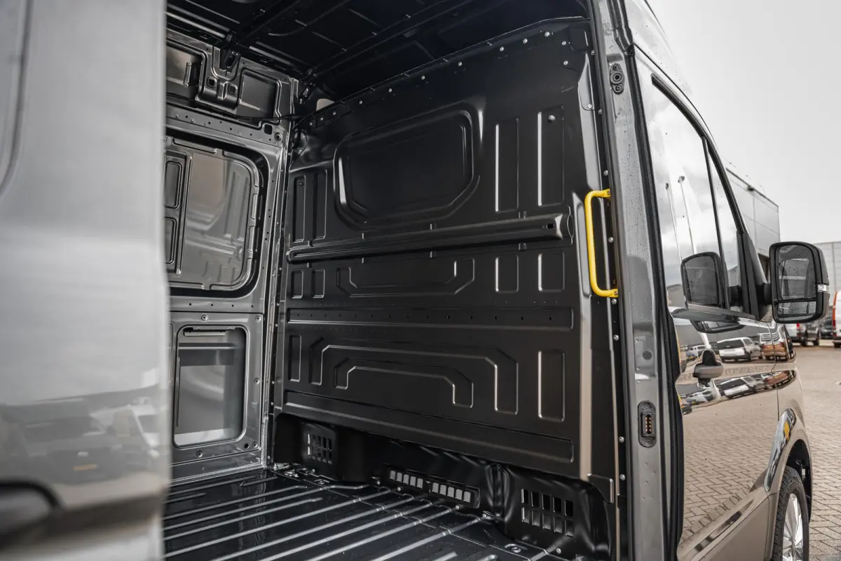 35 2.0 TDI 164pk L3H3 Exclusive EURO VI RWD | LED-Koplampen | Trekhaak | 3500KG Trekgewicht | Dodehoek Detectie | Adaptive Cruise Control